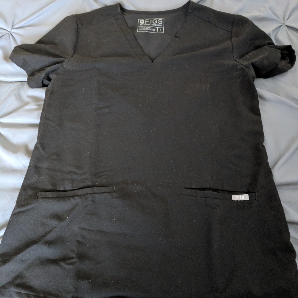 Figs Casma scrub top